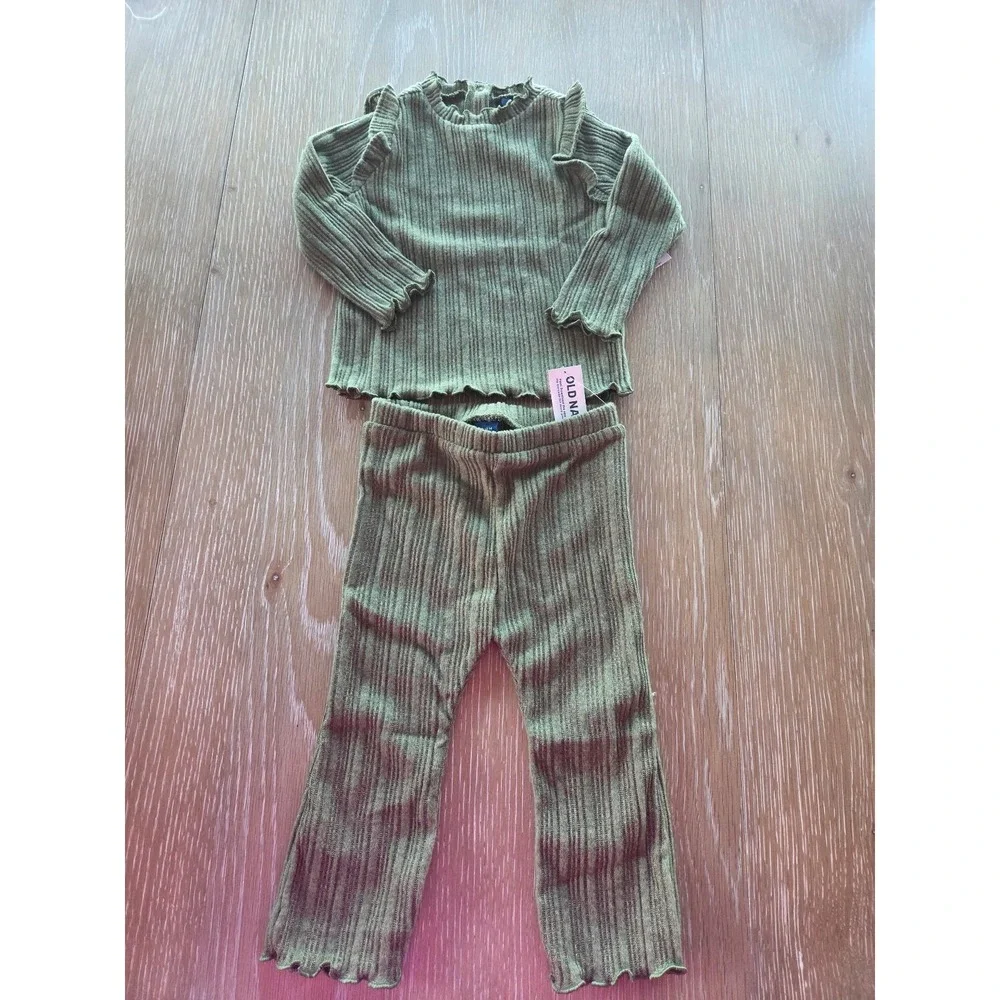 Old navy baby girl set 12-18‎ mos